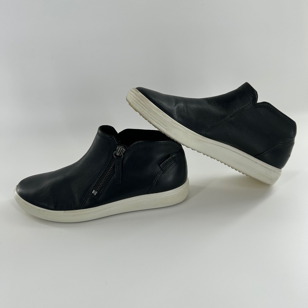 NEW ECCO Women's Nubuck Zip Bootie  ECCO soft 7 SIze 6